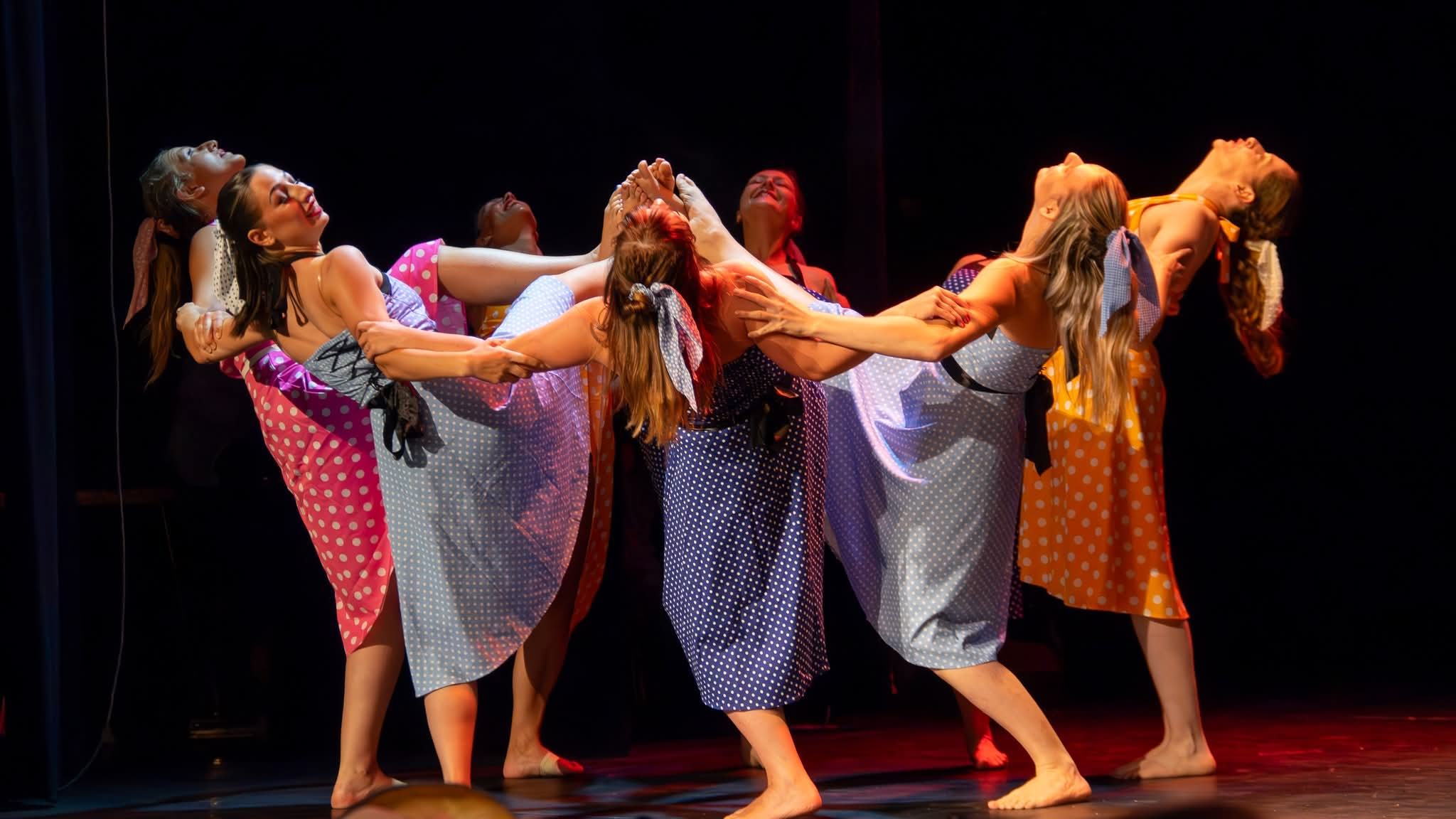 Danseuses en cercles
